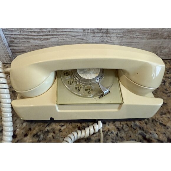 1970's GTE AE model 182 Rotary Desk phone Tan - Picture 2 of 12